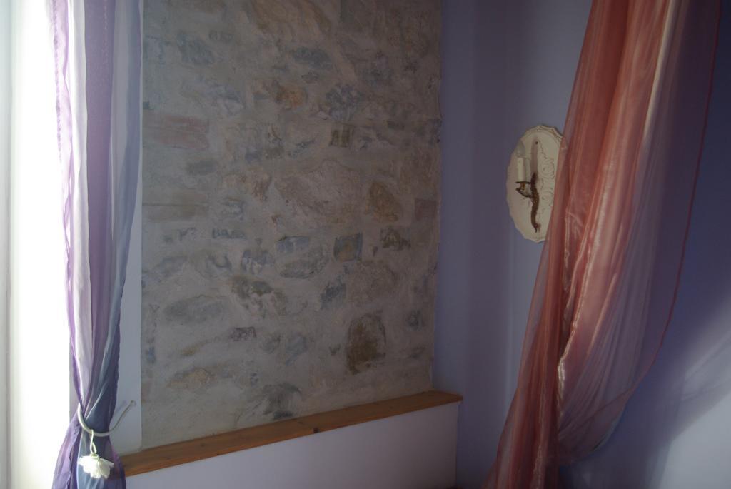 Chambres Cathares Servies-en-Val Rum bild